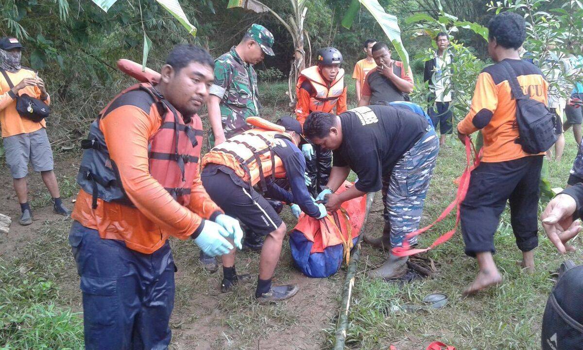 Korban tenggelam sungai pakis