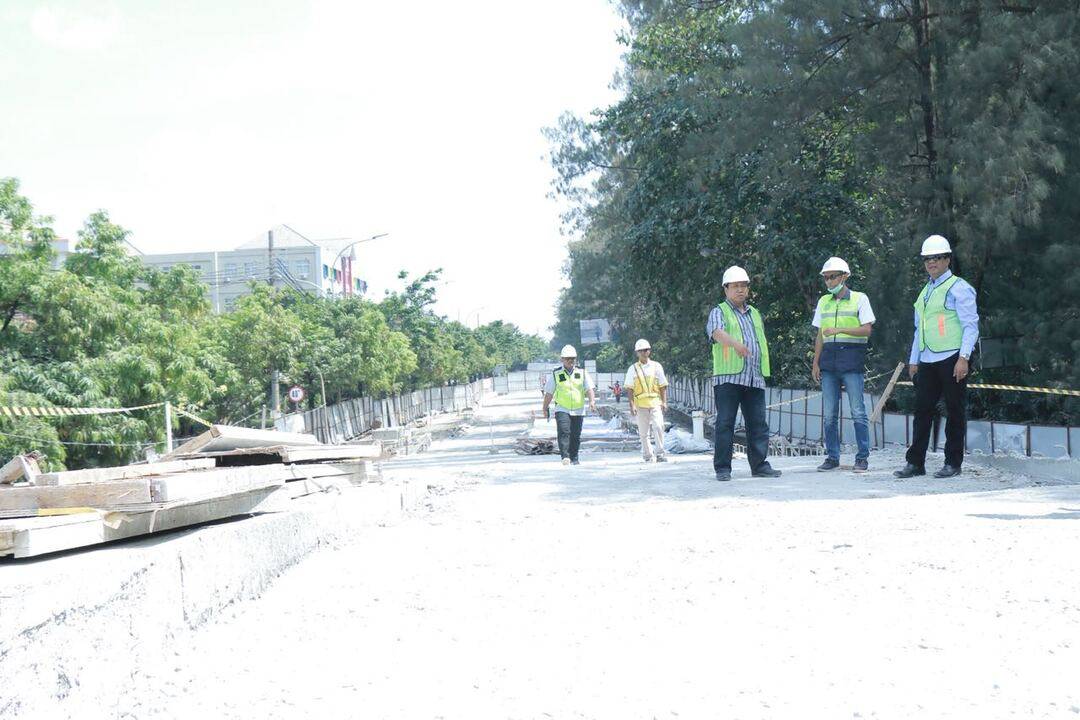 010818dprd sidak overpass manahan