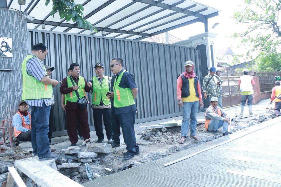 030818 jalan monginsidi