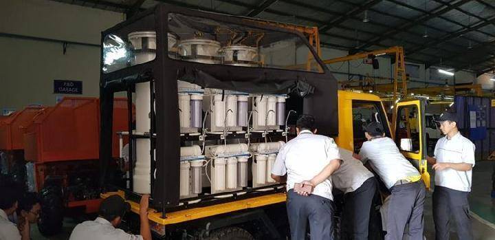 091918Kendaraan AMMDes dengan alat penjernih air untuk korban gempa Palu dan Lombok selesai diproduksi. Kendaraan ini segera dikirim ke lokasi gempa. 9 Oktober 2018. Foto Kiat Mahesa Wintor 1