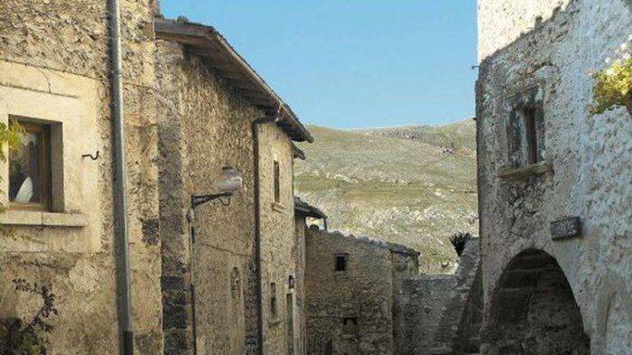 bangunan-di-desa-santo-steffano_20181029_215012