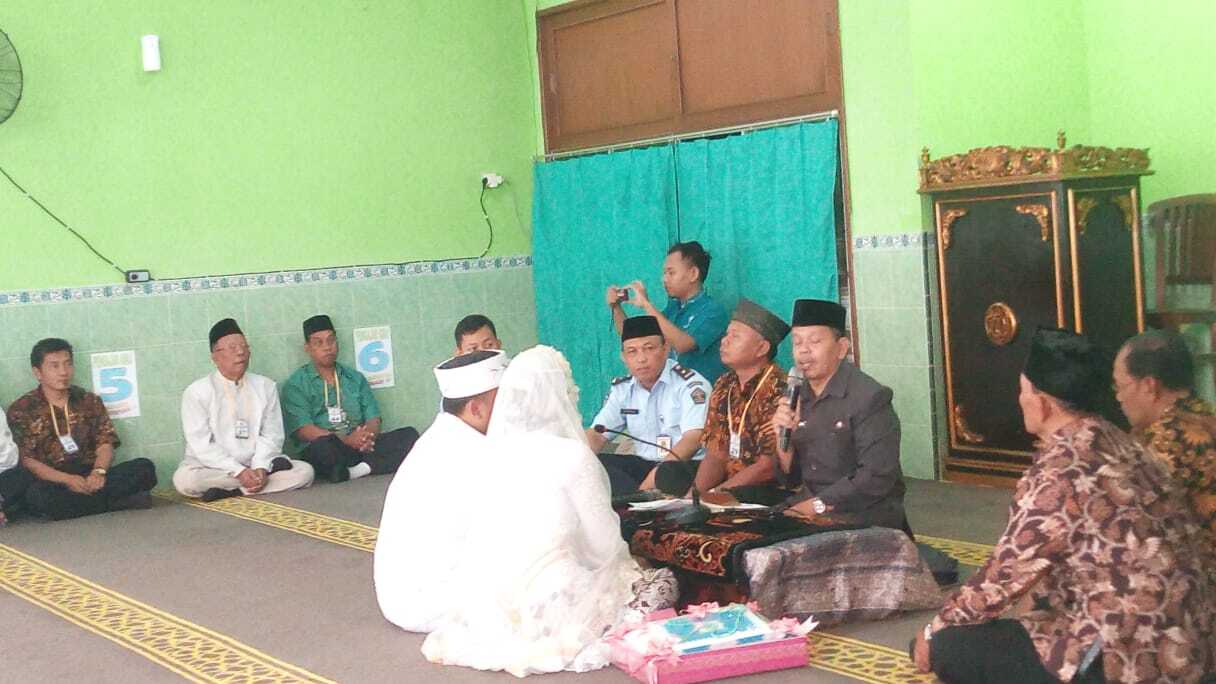 031218nikah di rutan1