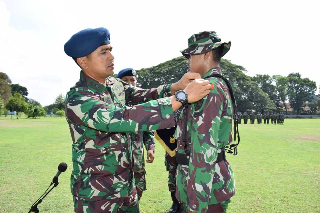 101218tni au