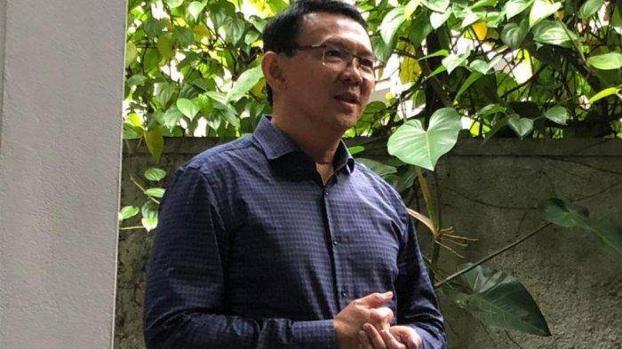 Penampilan Basuki Tjahaja Purnama alias Ahok usai bebas dari Rutan Mako Brimob Kelapa Dua, Depok, Kamis (24-1-2019)