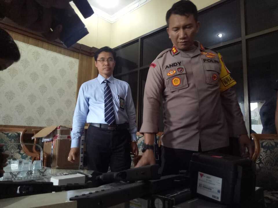060319senjata laras panjang ilegal