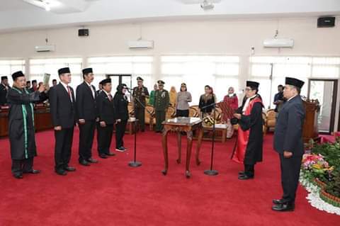 Pelantikan ketua DPRD