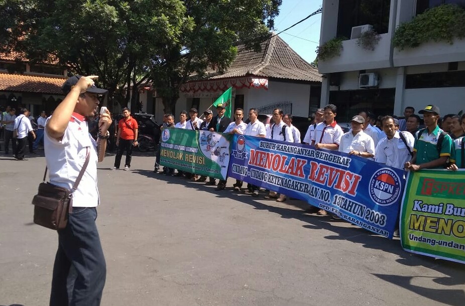 Sepekan Dilantik, DPRD Karanganyar Langsung Dihadiahi Demo. Kalangan ...