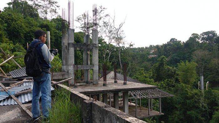 bangunan-yang-diduga-vila-kama-terbengkalai