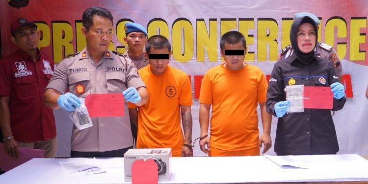 PicsArt_02-07-01.39.44-750x375