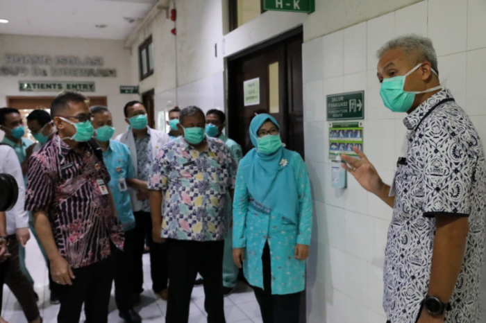 Kelangkaan Masker, Gubernur Ganjar Distributor Tolong