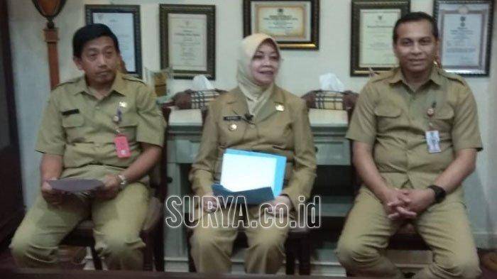 dr-bambang-triono-putro-kiri-bersam