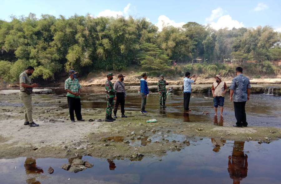 Air Sungai Bengawan Solo Di Blora Kembali Menghitam » JOGLOSEMAR NEWS