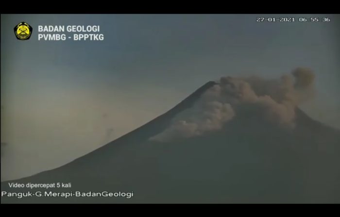 Gunung Merapi Keluarkan Letusan Besar Siang Ini Pukul 13 ...