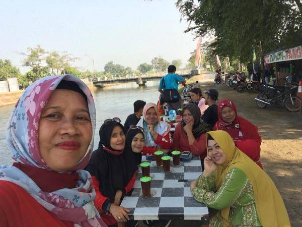 0202 - soto rawon tanggul - a