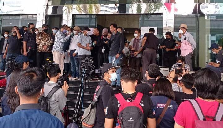 0810 - eks pegawai KPK