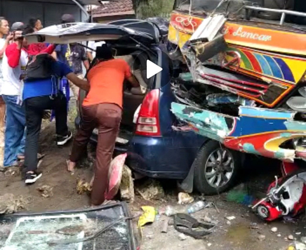 Korban Tewas Kecelakaan Maut Rombongan Pengantin Di Sumberlawang Sragen ...