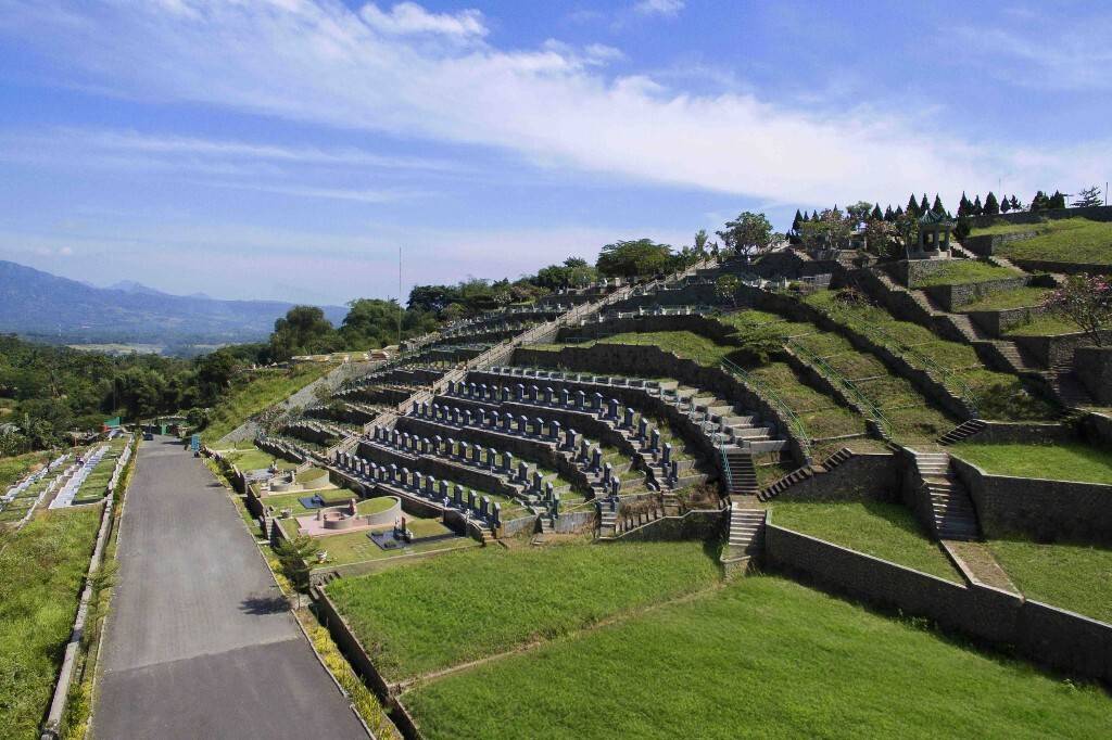 Heaven-Memorial-Park_copy_1024x682