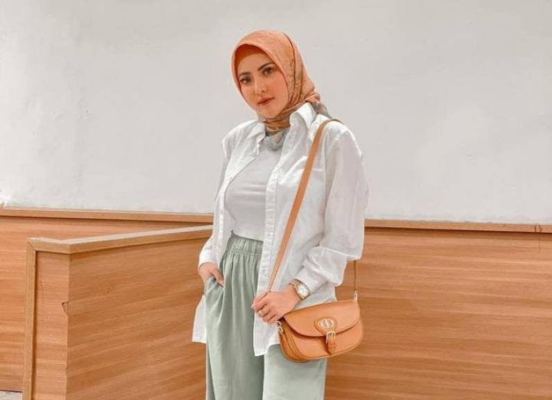 model_ayu_aulia_foto_pmjinstagram_840x576