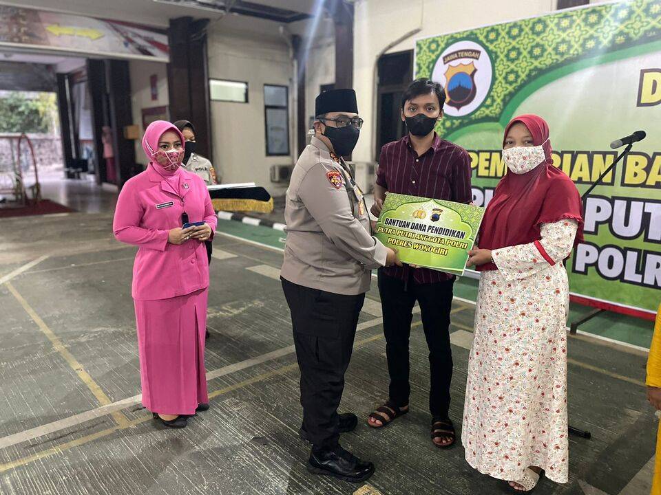 Bantuan pendidikan Bantuan pendidikan