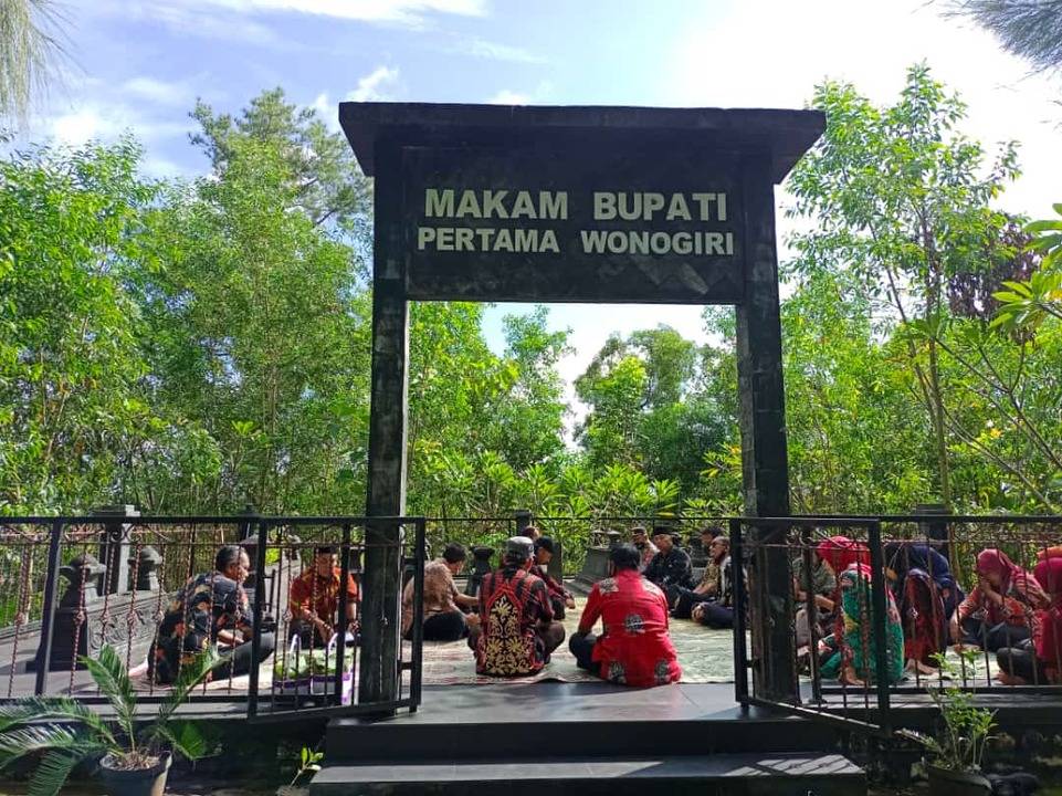 Makam Bupati Wonogiri Makam Bupati Wonogiri