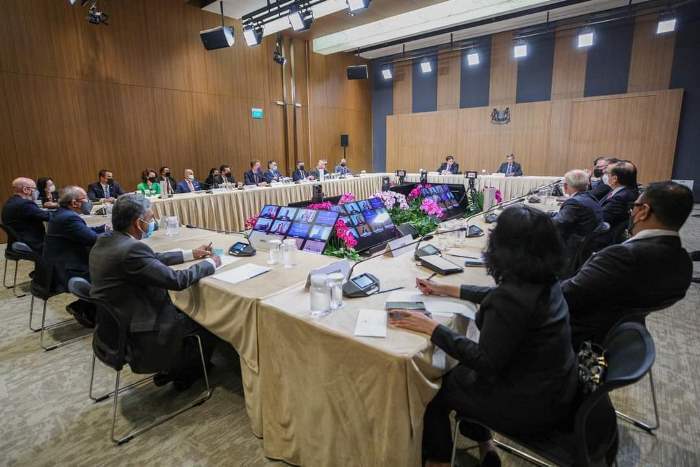 0106 - airlangga lagi