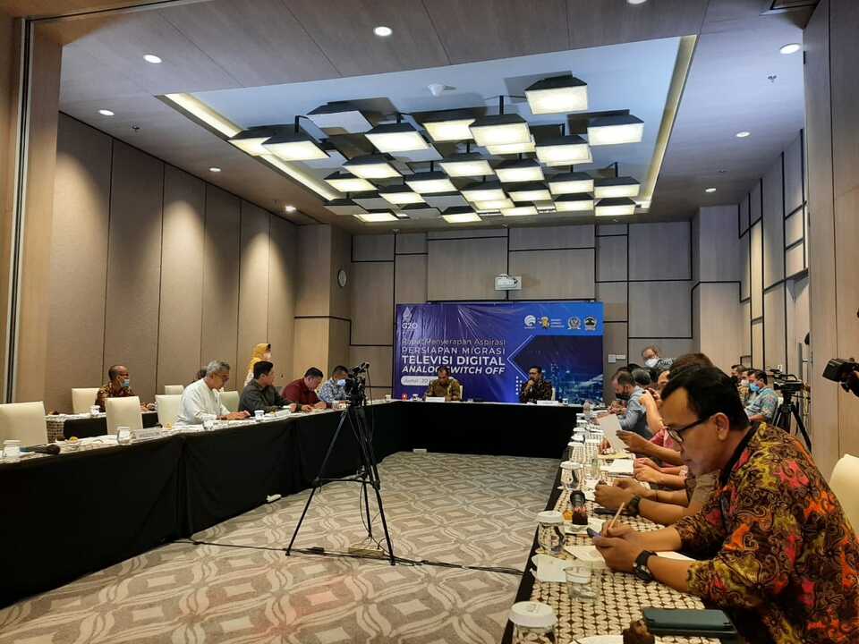 siaran digital rapat