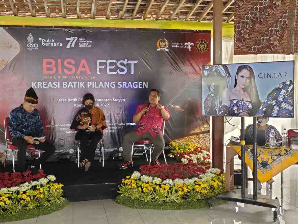 IMG_COM_20220721_2001_15_6541