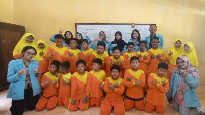 0608 - kelas menulis
