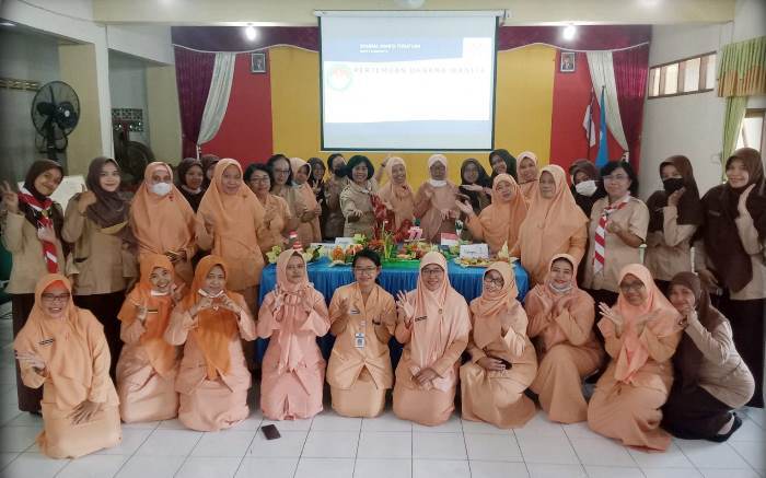 1308 - lomba menghias buah dan sayur