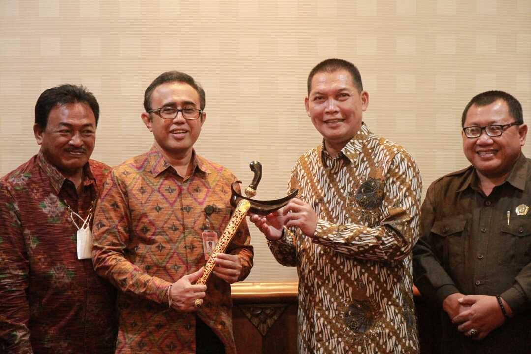 walikota denpasar unjungi solo