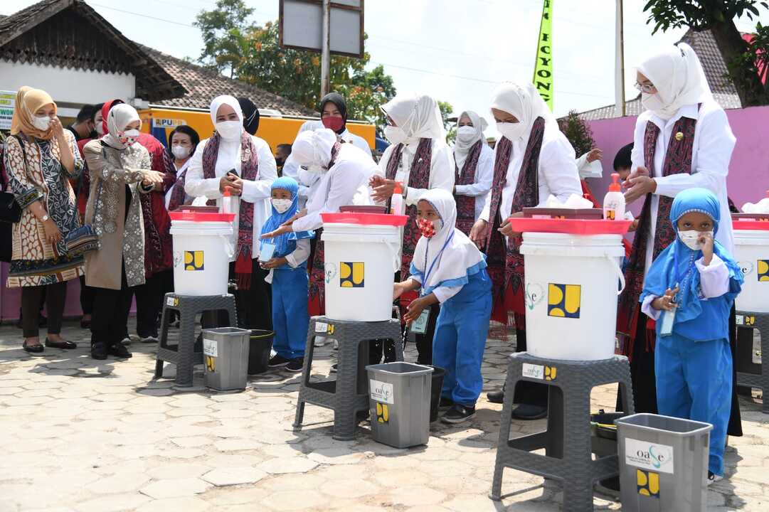 009ECD11-A070-4876-B7AF-8854CE3E2195