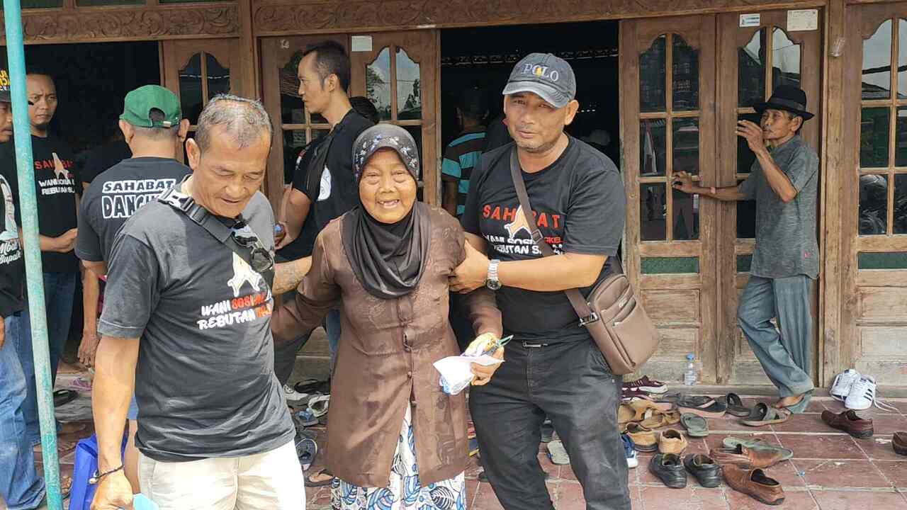 IMG_COM_20221002_1749_06_1081