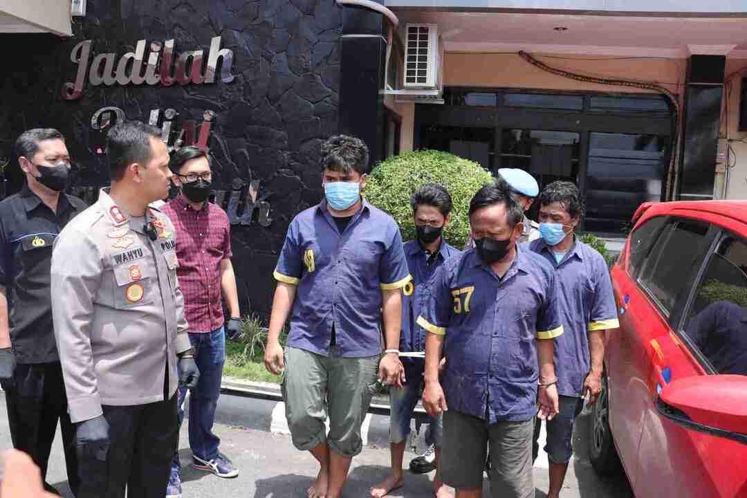 IMG_COM_20221006_1632_42_0652