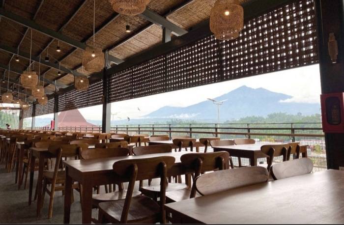 2111 - resta pendopo