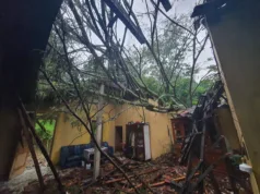 Bencana alam angin puting beliung terjang rumah warga Dukuh Wonorejo, Desa Sambi Kecamatan Sambirejo, Kabupaten Sragen, Provinsi Jawa Tengah, pada Kamis (30/3/2023) | Huri Yanto | Joglosemarnews.com
