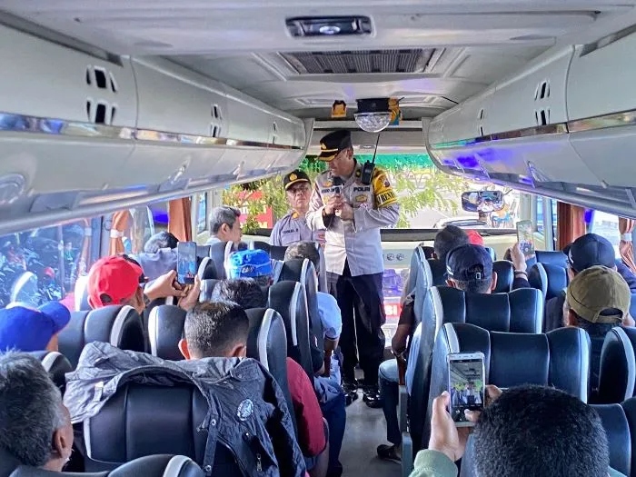 0105 - keberangkatan buruh 2