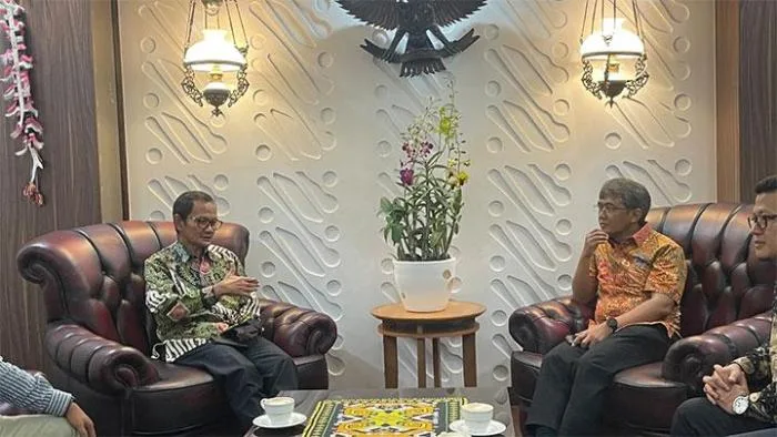 pertemuan dewan pers dengan kementerian pendidikan dan kebudayaan