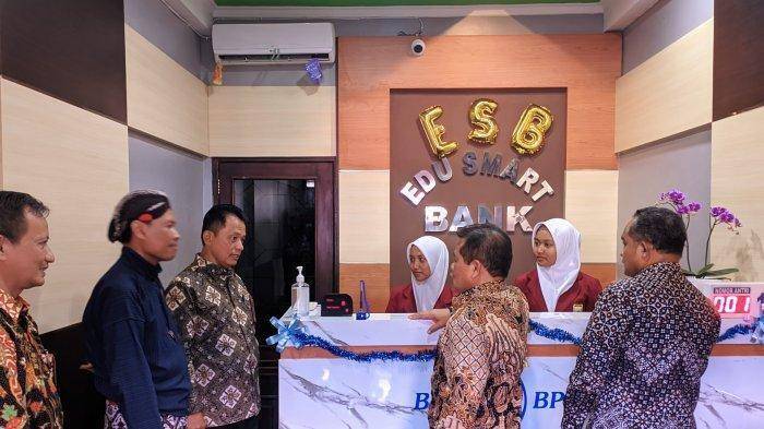 0208 - edu SMKN 1 Gunungkidul luncurkan Edu Smart Bank