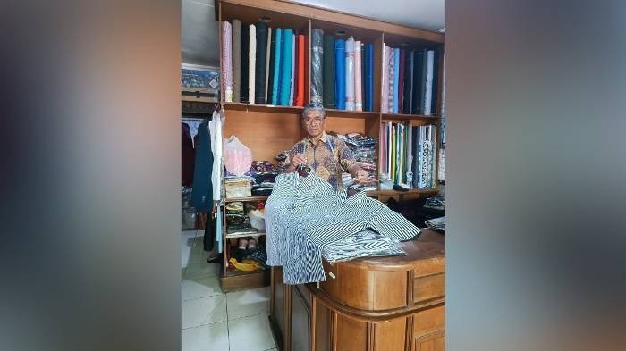 penjahit baju Jokowi kebanjiran pesanan