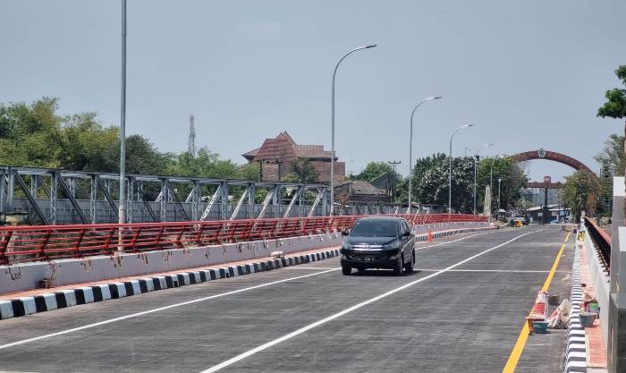 Jembatan Jurug Tipe B Diklaim Tahan 100 Tahun Gaes! Besok Mulai Dibuka ...