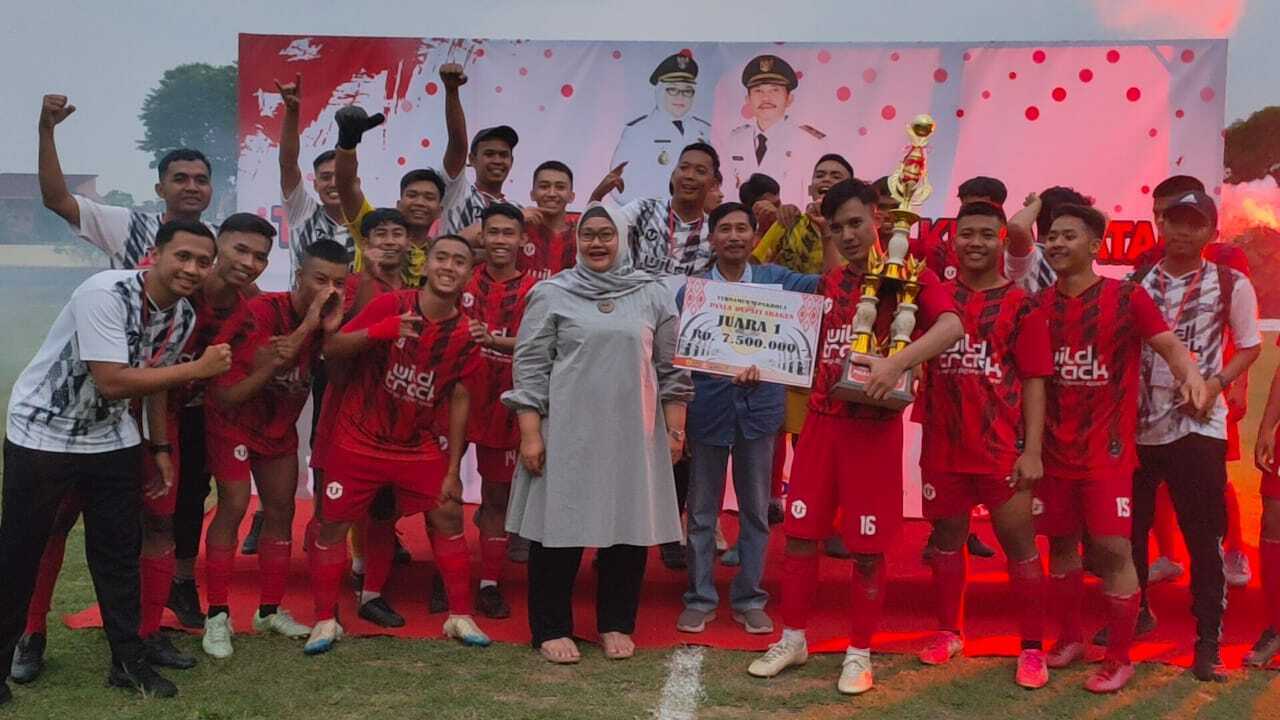 Tim Gemolong dan bupati sragen yuni