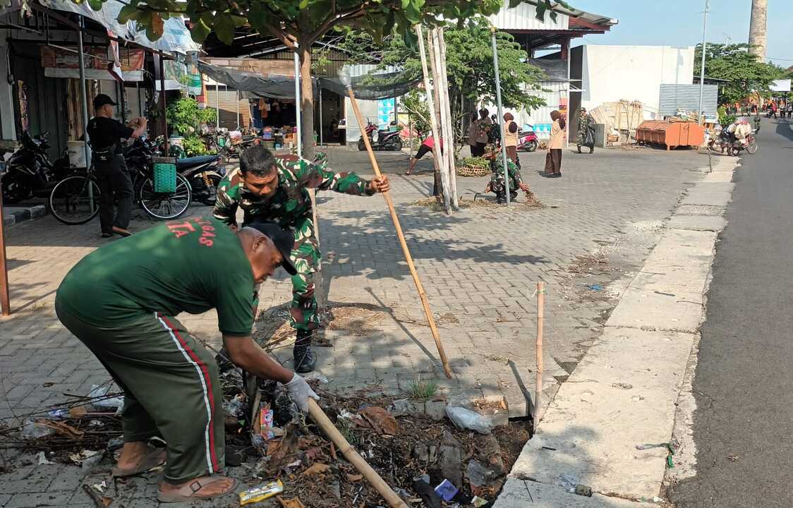 pembersihan pasar pengging