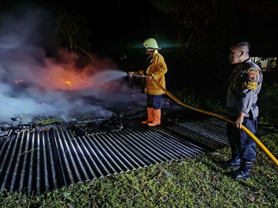 Kebakaran Rumah Pak Samidi