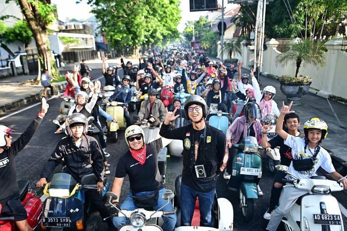 Alam Ganjar keliling Kota Solo