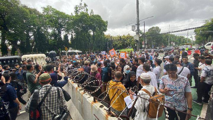 aksi demo tolak pemilu curang di KPU