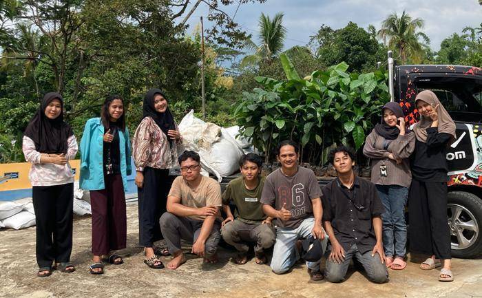 penyiapan bibit kopi Robusta