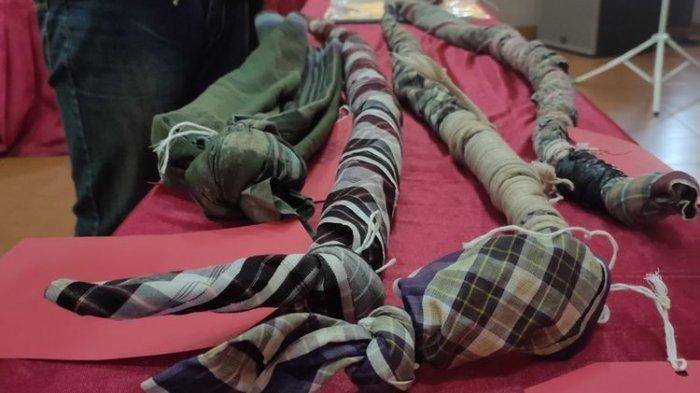 2603 - perang sarung