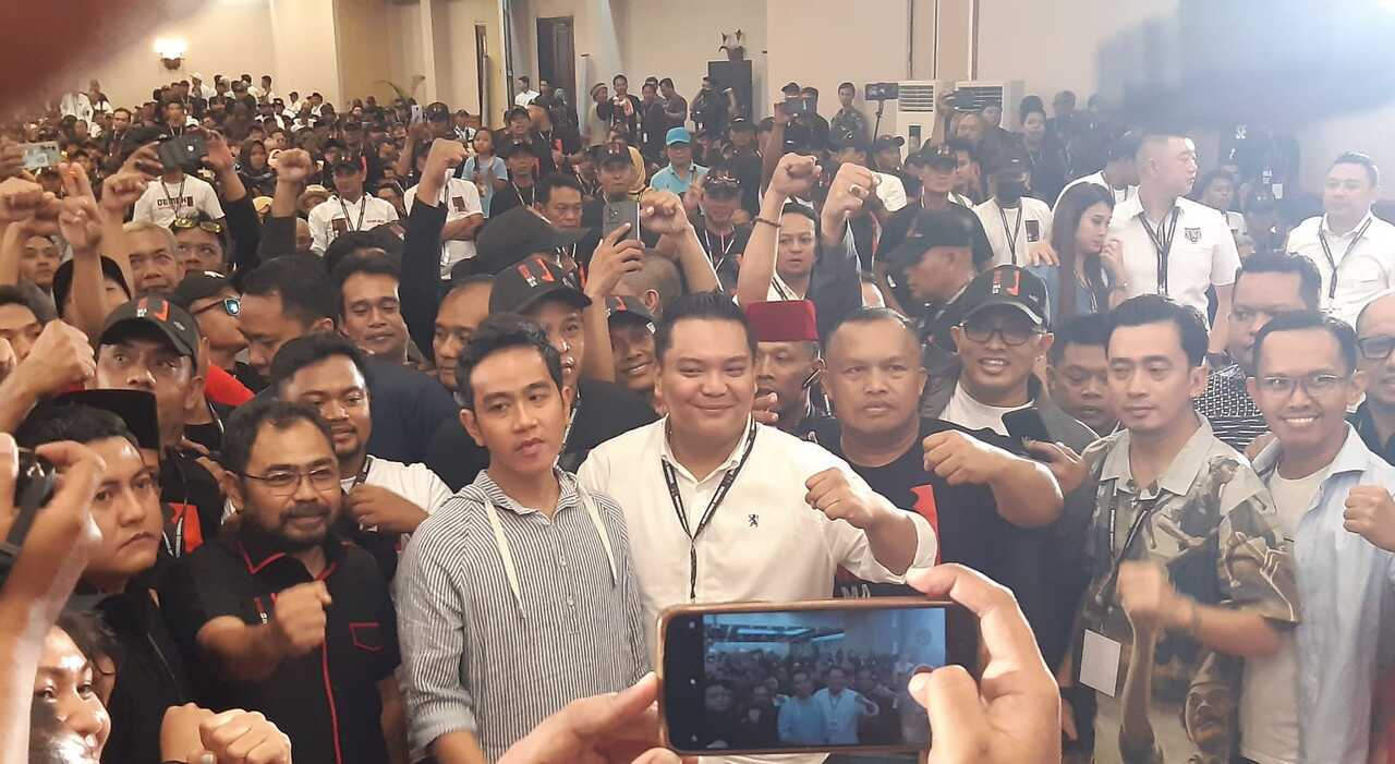 IMG-20240301-WA0077 di hadapan relawan Bolone Mase, Gibran cerita soal kemungkinan terjadinya disrupsi