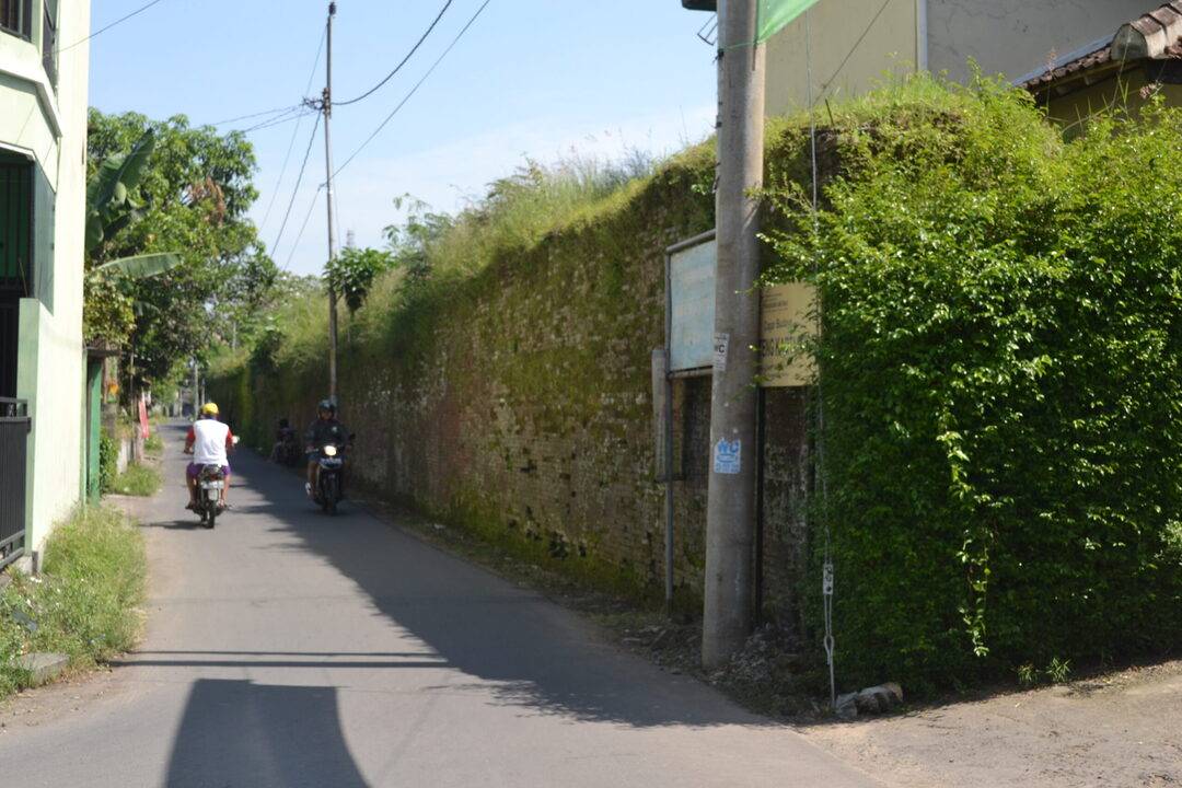 Benteng Keraton Kartasura tempat masa kecil RM Said