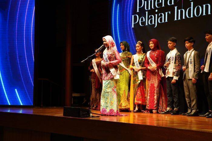 1407 - siswi smp sragen